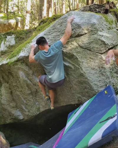Breakfast at Tiffany's v7, Squamish - Beta Video from drjeffclimbs