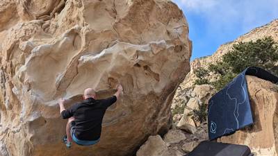Stumble Bum Traverse v4, Joe's Valley - Beta Video from Wayside36