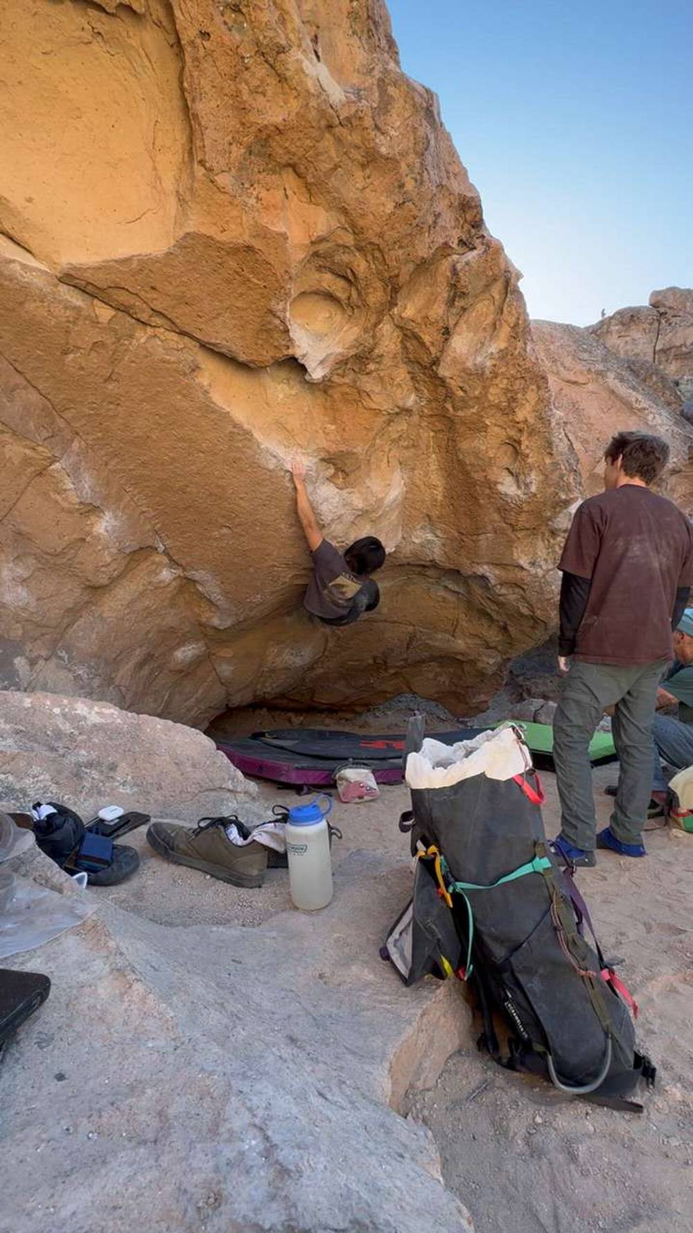 Acid Wash (Jug Start) v7, Bishop - Beta Video from qrimpin