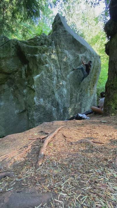 World's Best Boulder Problem v4, Squamish - Beta Video from williambaron_