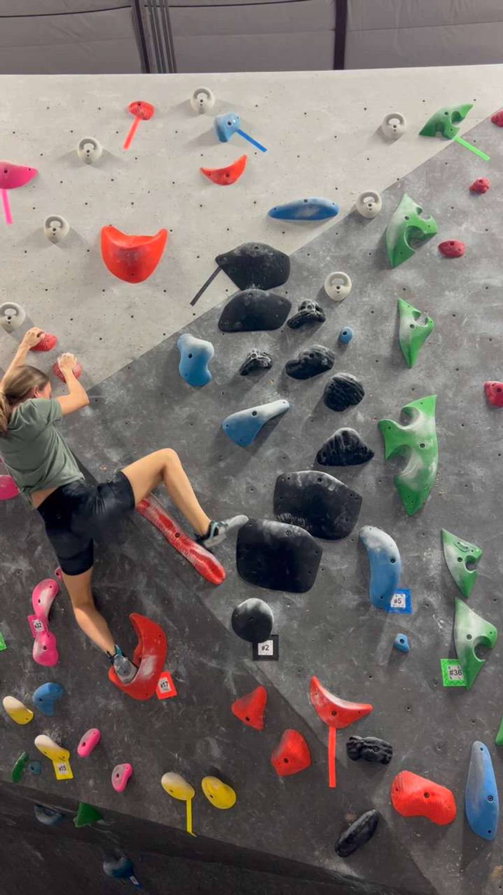 Orange #17, Boulder, Black Rock Bouldering Gym - Beta Video from Maperr