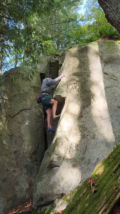 Easter Island (Godman Creek) v1, Vancouver - Beta Video from CarsonClimbs