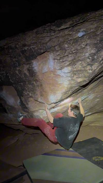 Lindner's Roof v9, Moe's Valley - Beta Video from landlord