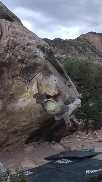 North Arête v6, Joe's Valley - Beta Video from TATTOOERSCOTT
