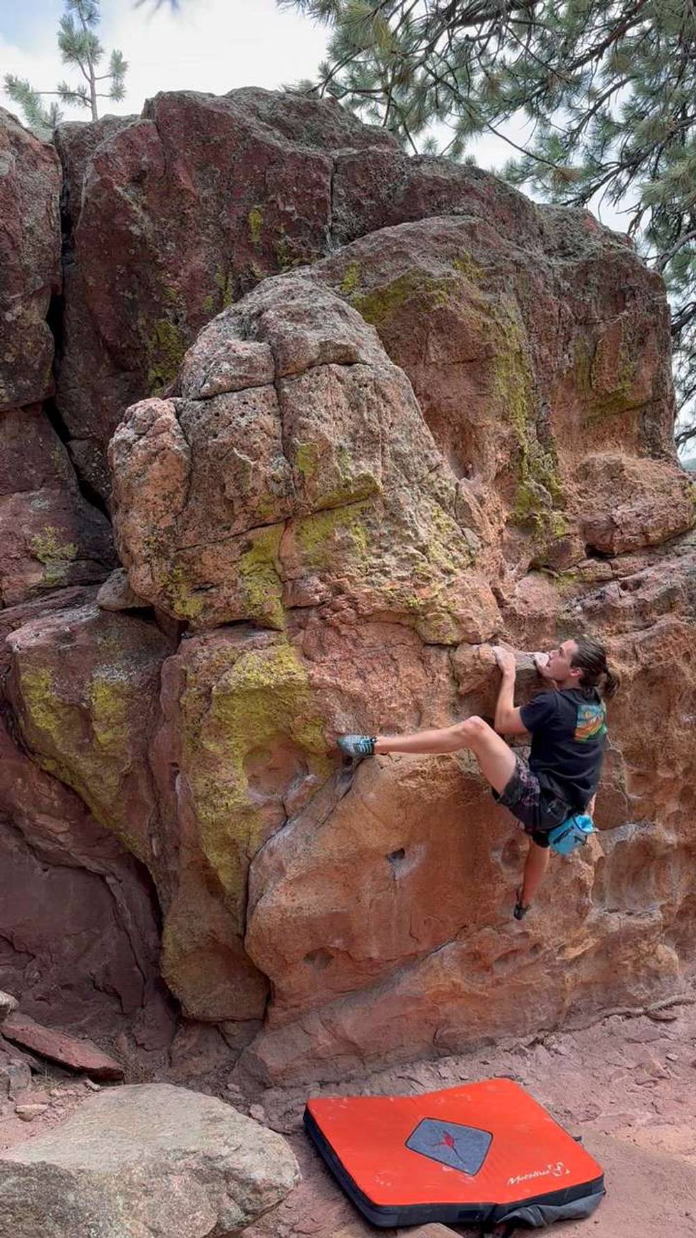 Huecos Rancheros v4, Flagstaff Mountain, CO - Beta Video from Chris_Ol