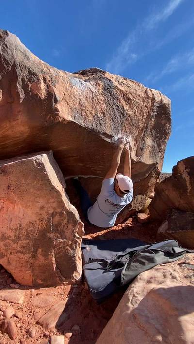 Butterfly Kiss v3, Red Rock - Beta Video from Korean.climber