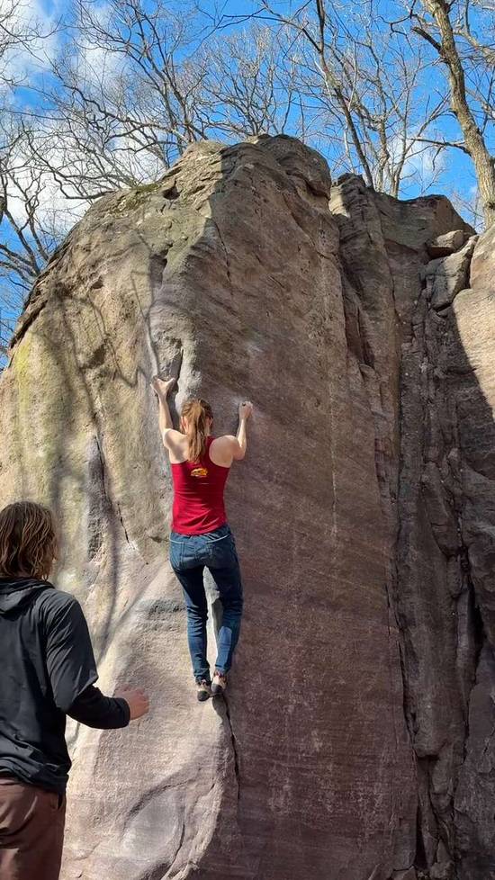 Amazing Pillar v6, Devil's Lake - Beta Video from gabriella.climbs