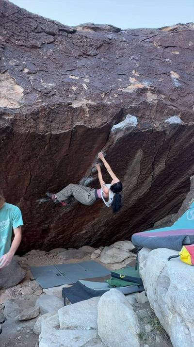 Hobbit in a Blender v5, Hueco Tanks - Beta Video from gfox