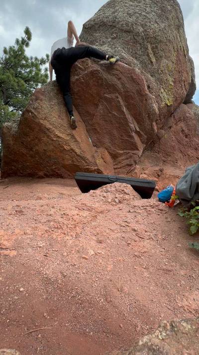 High Boulder Dihedral v2, Flagstaff Mountain, CO - Beta Video from Charlie_d
