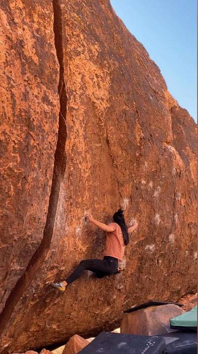 Plumber's Crack Traverse v10, Red Rock - Beta Video from bigmovepammy