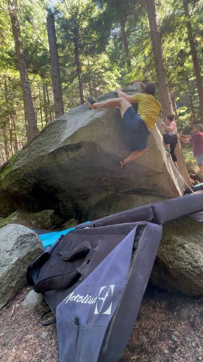 Shade Mantel v3, Squamish - Beta Video from Jer_on_the_rocks