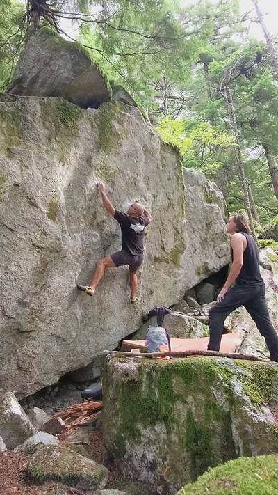 Catch a Swollen Heart for not Rollin' Smart v7, Squamish - Beta Video from miguelj