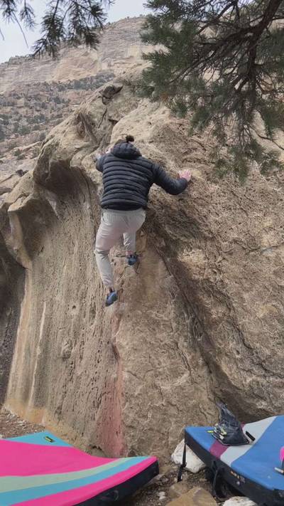 The Crest v1, Joe's Valley - Beta Video from mylesclimbs