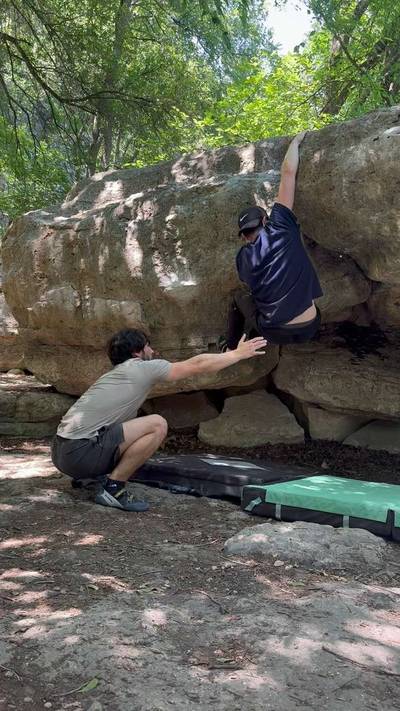 Left of Crack v1, Barton Creek Greenbelt - Beta Video from WiseMooseFromRedOutpost