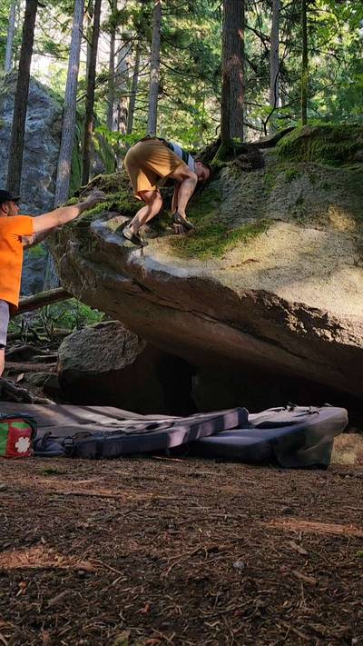 Bo Jo Mantel v3, Squamish - Beta Video from CarsonClimbs