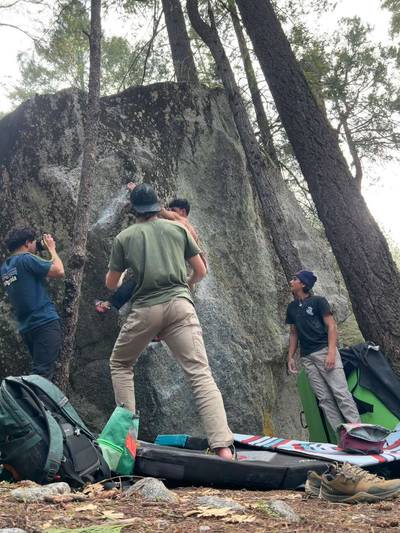 Flapping Shoe v6, Yosemite Valley - Beta Video from CalitoClimbs