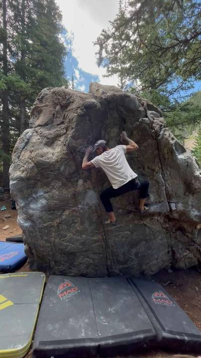 Chalk Block Left v4, Guanella Pass - Beta Video from Breauxbi_Wan_Kenobi