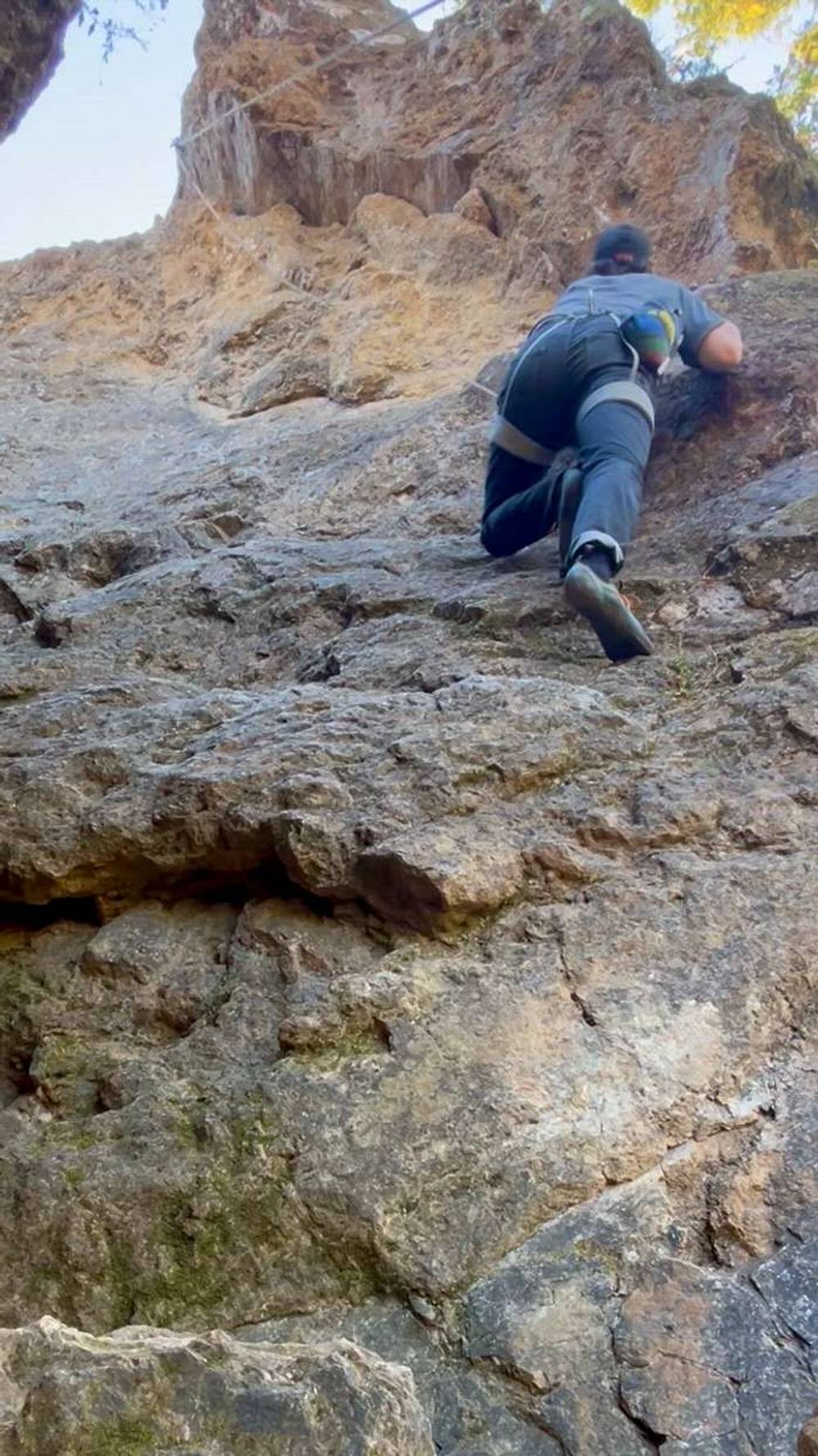 Finger Crack 5.7, Berkeley - Beta Video from oakbri