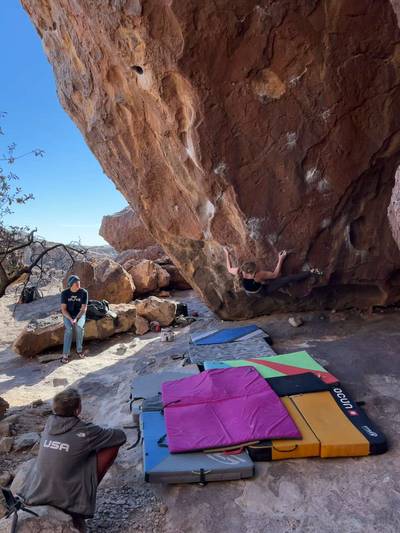 Barefoot on Sacred Ground v11, Hueco Tanks - Beta Video from kellyabirch