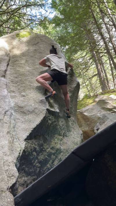 Skin Graft v4, Squamish - Beta Video from cc.climbs.rocks