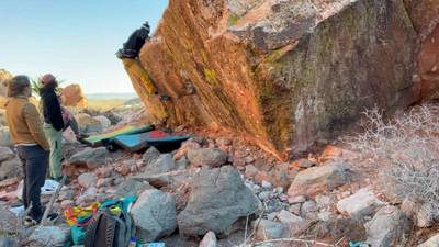 Cocaine Triceps v4, Red Rock - Beta Video from malcommel