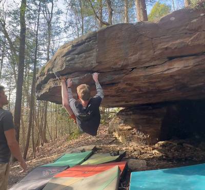 Jumping the Gun v7, New River Gorge - Beta Video from Xavi3r