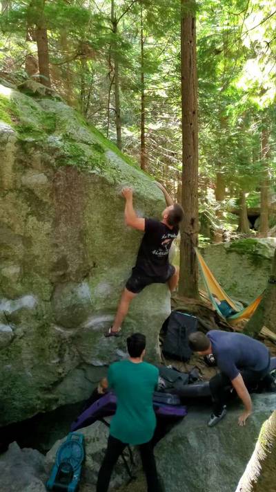 Mr. Bigglesworth v8, Squamish - Beta Video from CarsonClimbs