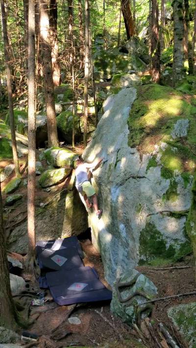 Old and Serious v3, Squamish - Beta Video from CarsonClimbs