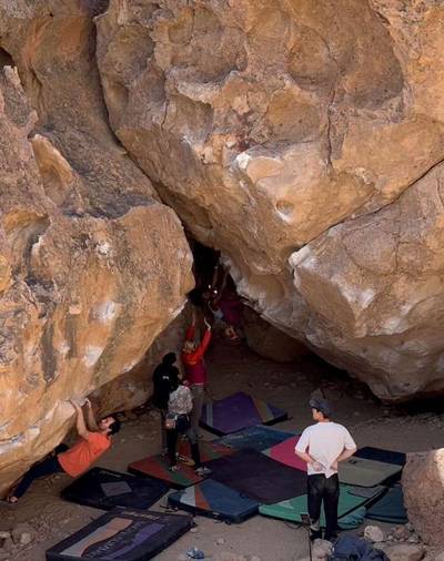 Weekender v4, Bishop - Beta Video from adyclimbs