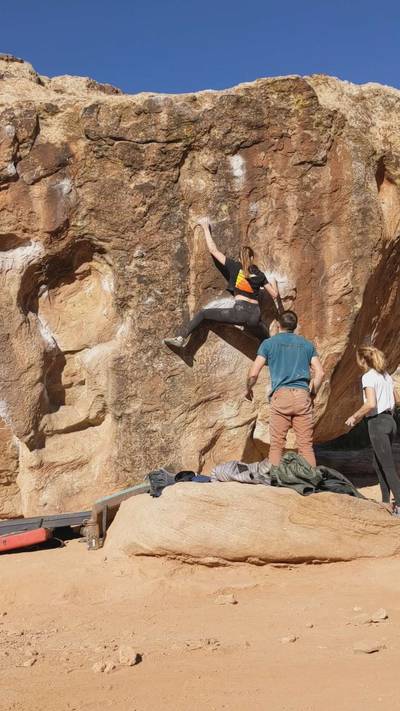 Huntsman Graffiti v5, Moe's Valley - Beta Video from CathyG