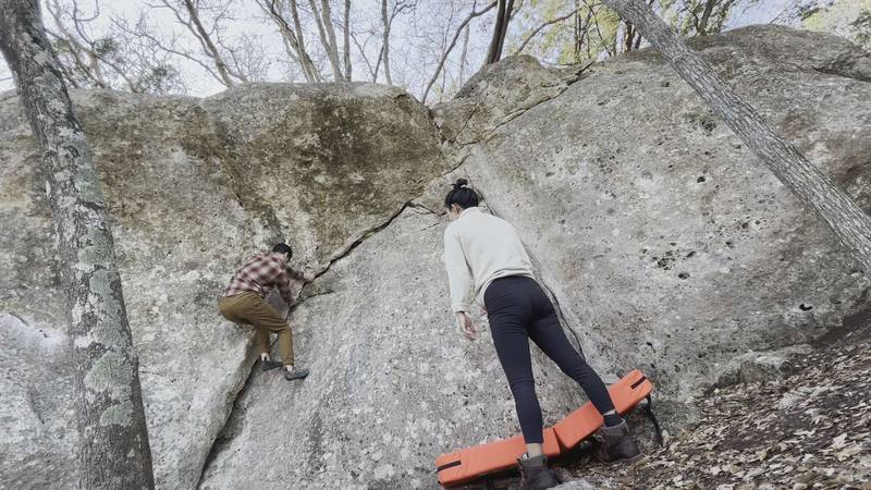Right Arching Crack v0, Rogers Park - Beta Video from LongLegz