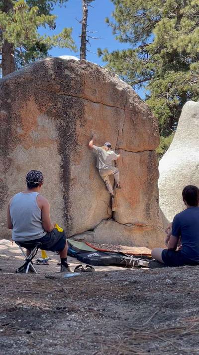 Pink Crack v3, Black Mountain - Beta Video from yavi