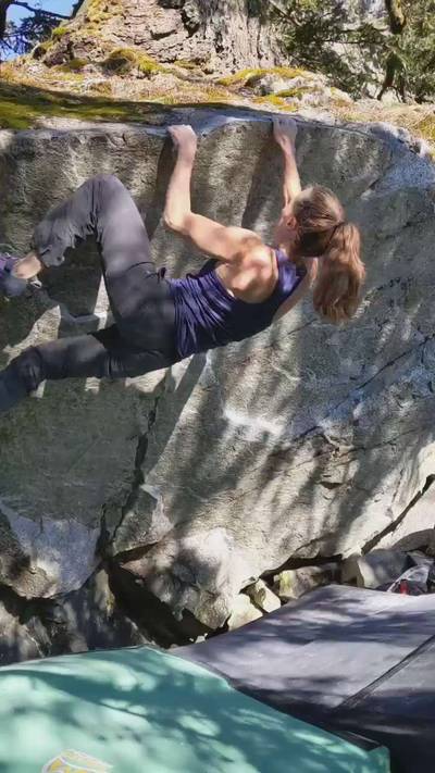 The Bone Garden v8, Squamish - Beta Video from Bonzilla