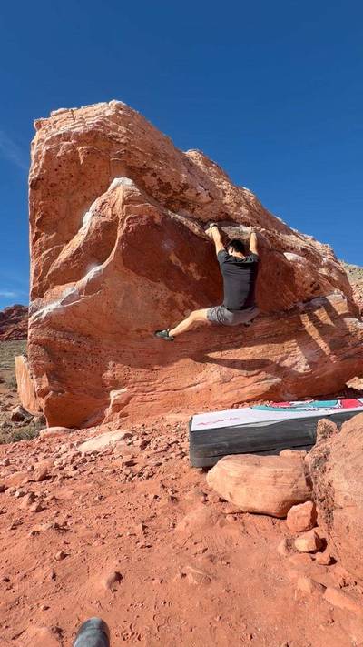 Pyramid Traverse v1, Red Rock - Beta Video from StarkZhu