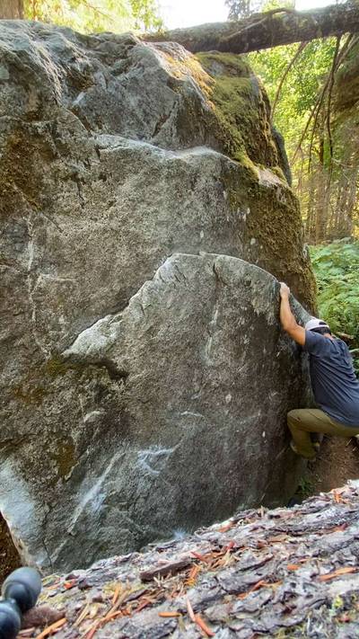 Car Door Traverse v1, Miller River - Beta Video from Korean.climber