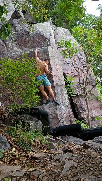 Big Foot Arête v7, Devil's Lake - Beta Video from HeathBar
