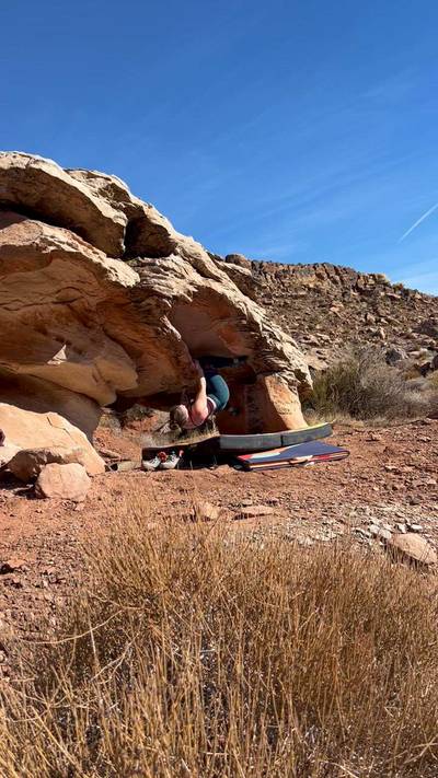 The Ostrich v4, Moe's Valley - Beta Video from almabclimbing
