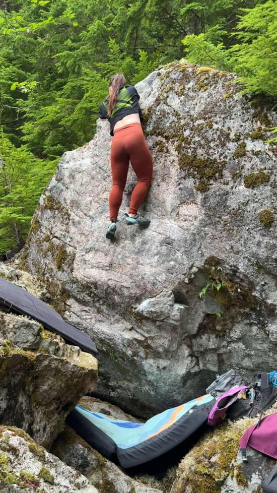 Superficial v2, Squamish - Beta Video from mountainmarie