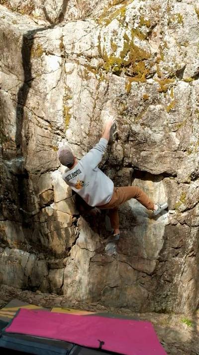 Blocks Sit v5, Rocky Mountain National Park - Beta Video from Matt_inthe_mountains