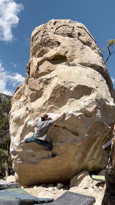 Stumble Bum Traverse v4, Joe's Valley - Beta Video from crimpCurious