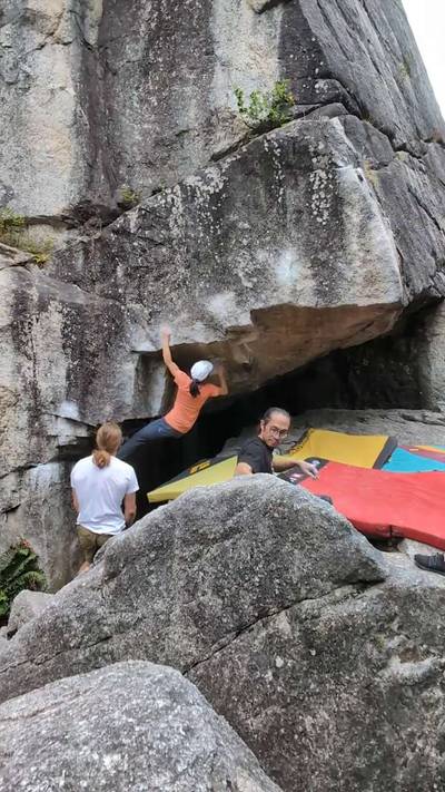 Muddy Waters v10, Squamish - Beta Video from MariaCrusher
