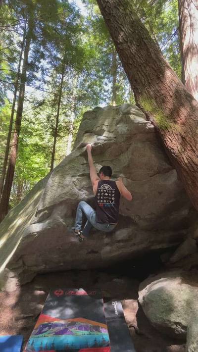 Superfly v4, Squamish - Beta Video from mattfischerclimbs