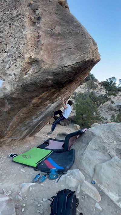Finger Hut v10, Joe's Valley - Beta Video from chazzyboi