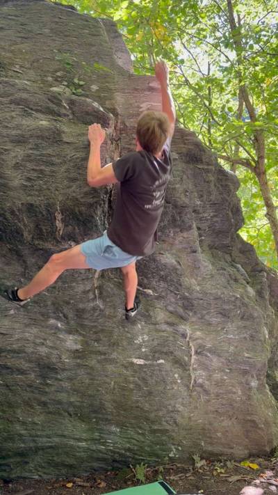 Like Monkey Reflexes v7, Smugglers' Notch - Beta Video from griffin.climbs