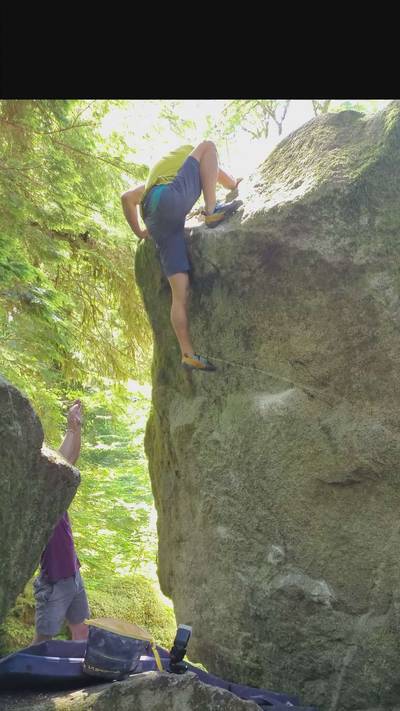 Storm Troopers v8, Squamish - Beta Video from drjeffclimbs