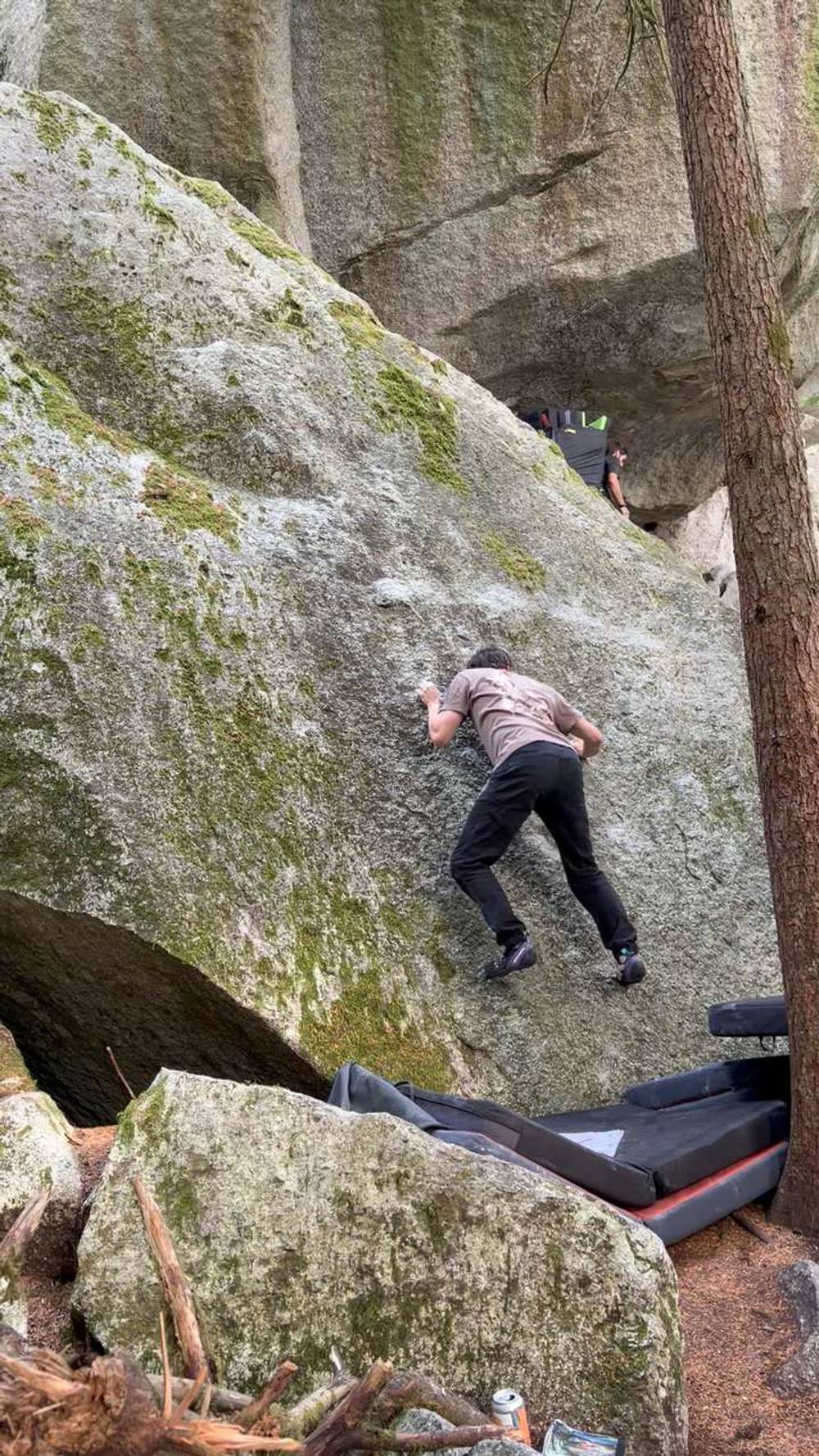 Black Bear Slab v2, Squamish - Beta Video from elijahsol