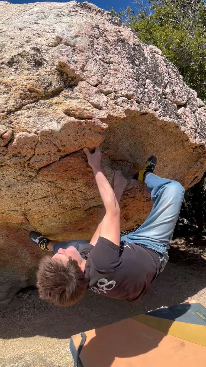 Loarx Rocks Lorax v6 - Romeo Void, Horse Flats Bouldering - Watch Beta Videos