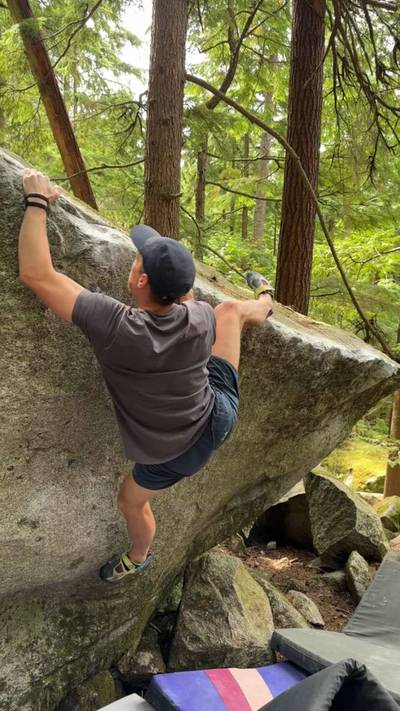 Lip-Smack Traverse v4, Squamish - Beta Video from beta_fish