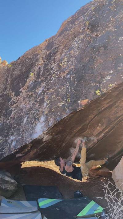 Show of Hands v10, Moe's Valley - Beta Video from routesetter
