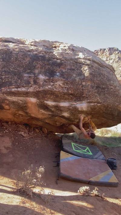 Scavenger Soup v9, Moe's Valley - Beta Video from routesetter